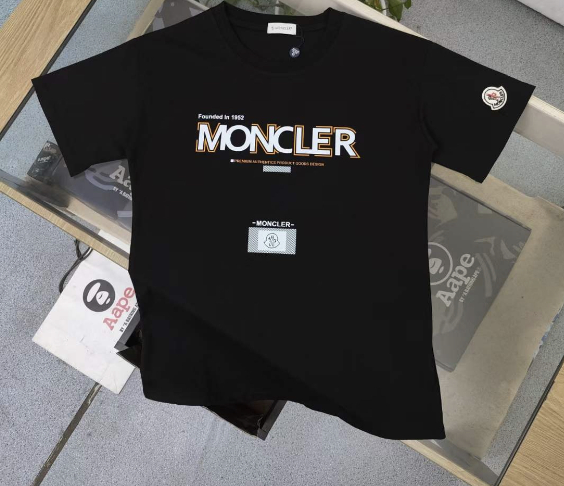 Moncler T-Shirt